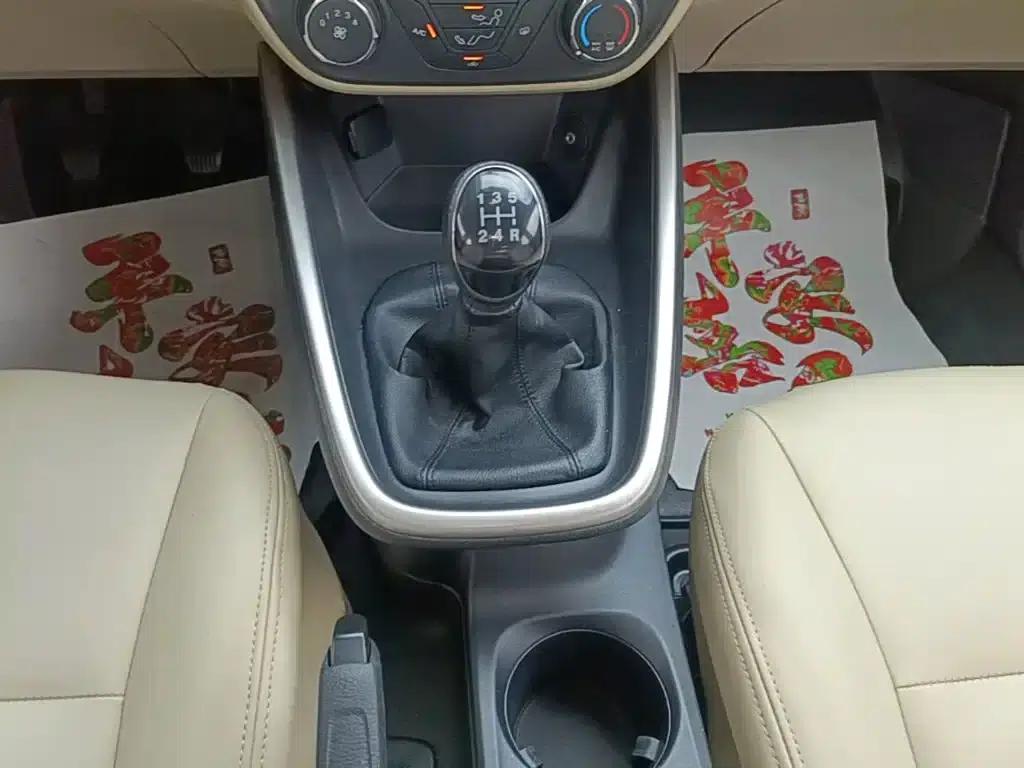 2017 Ford Focus Facelift 1.5L Manual Comfort Model — миниатюра 14