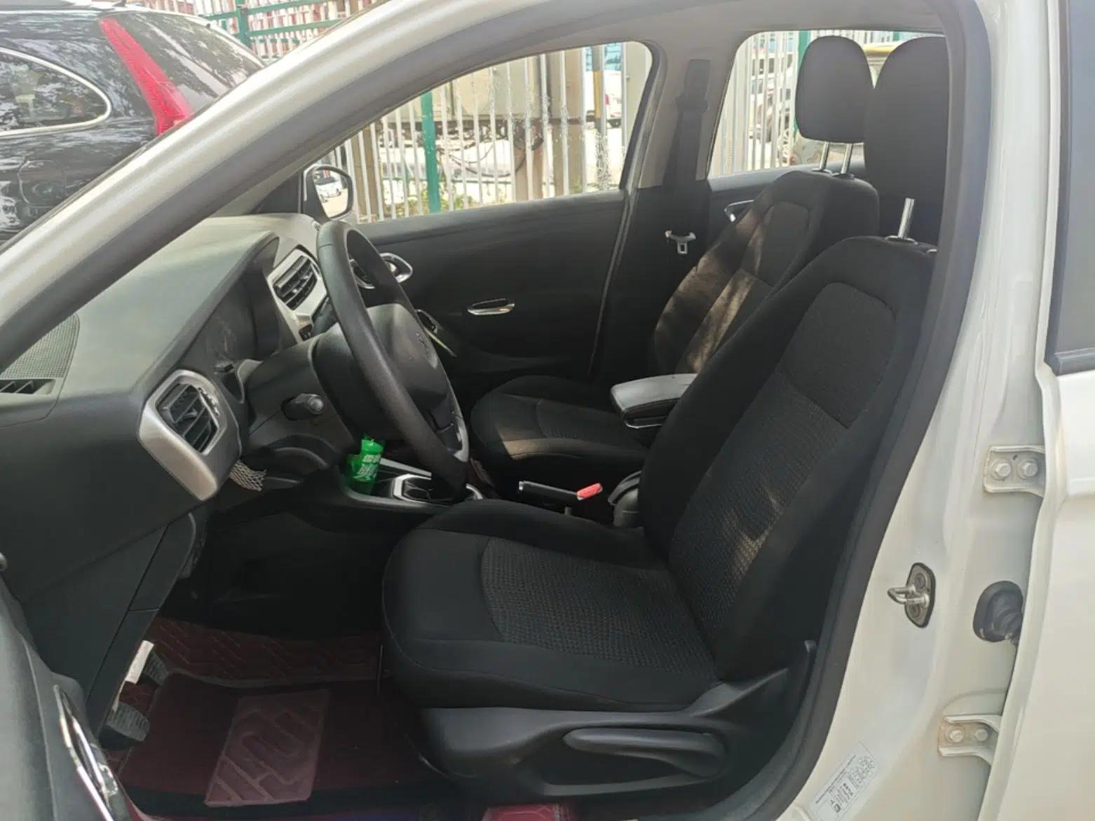 Peugeot 301 2016 1.6L Manual Comfort Edition — миниатюра 17