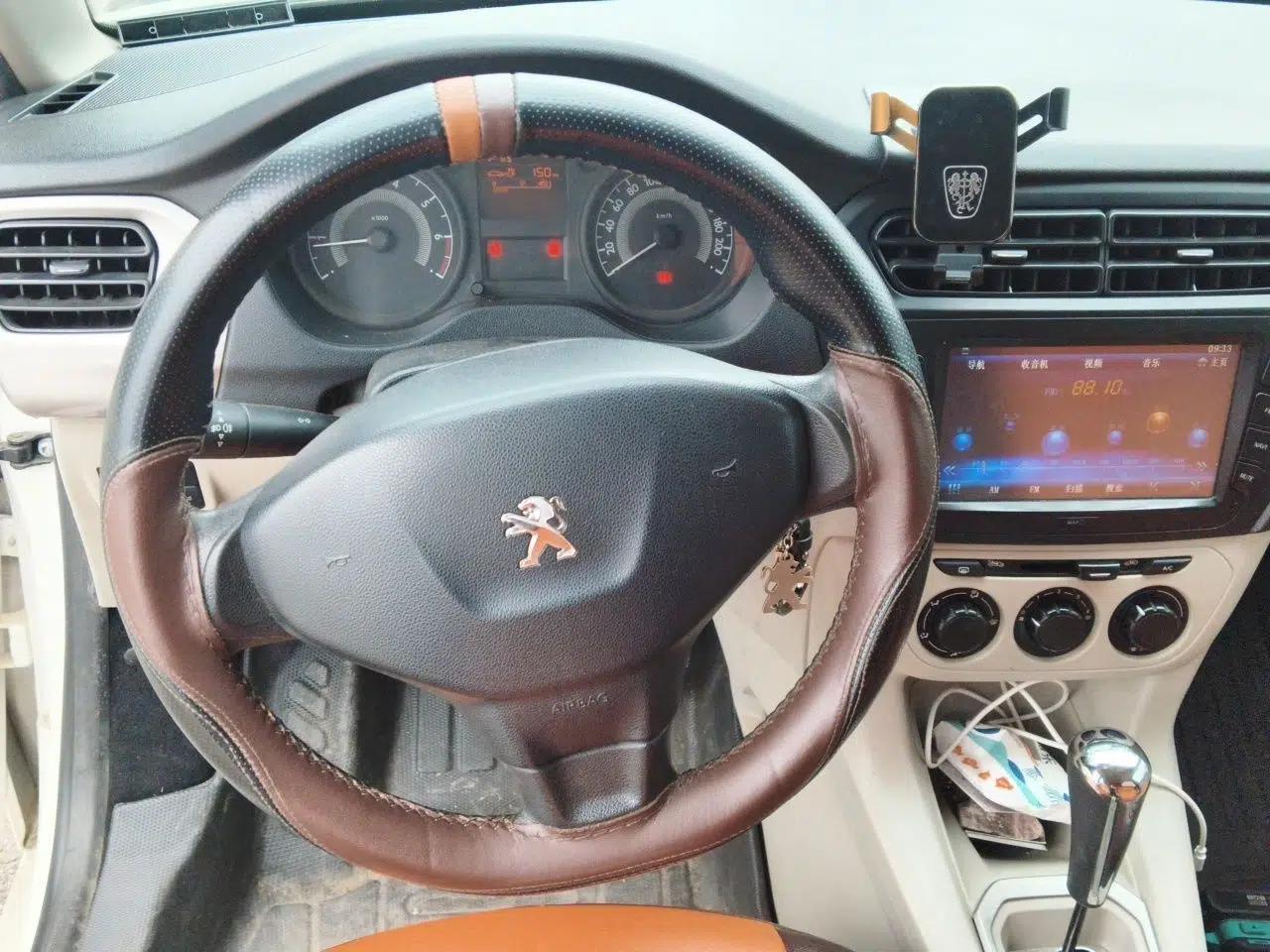 Peugeot 301 2014 1.6L Automatic Comfort Edition — миниатюра 14