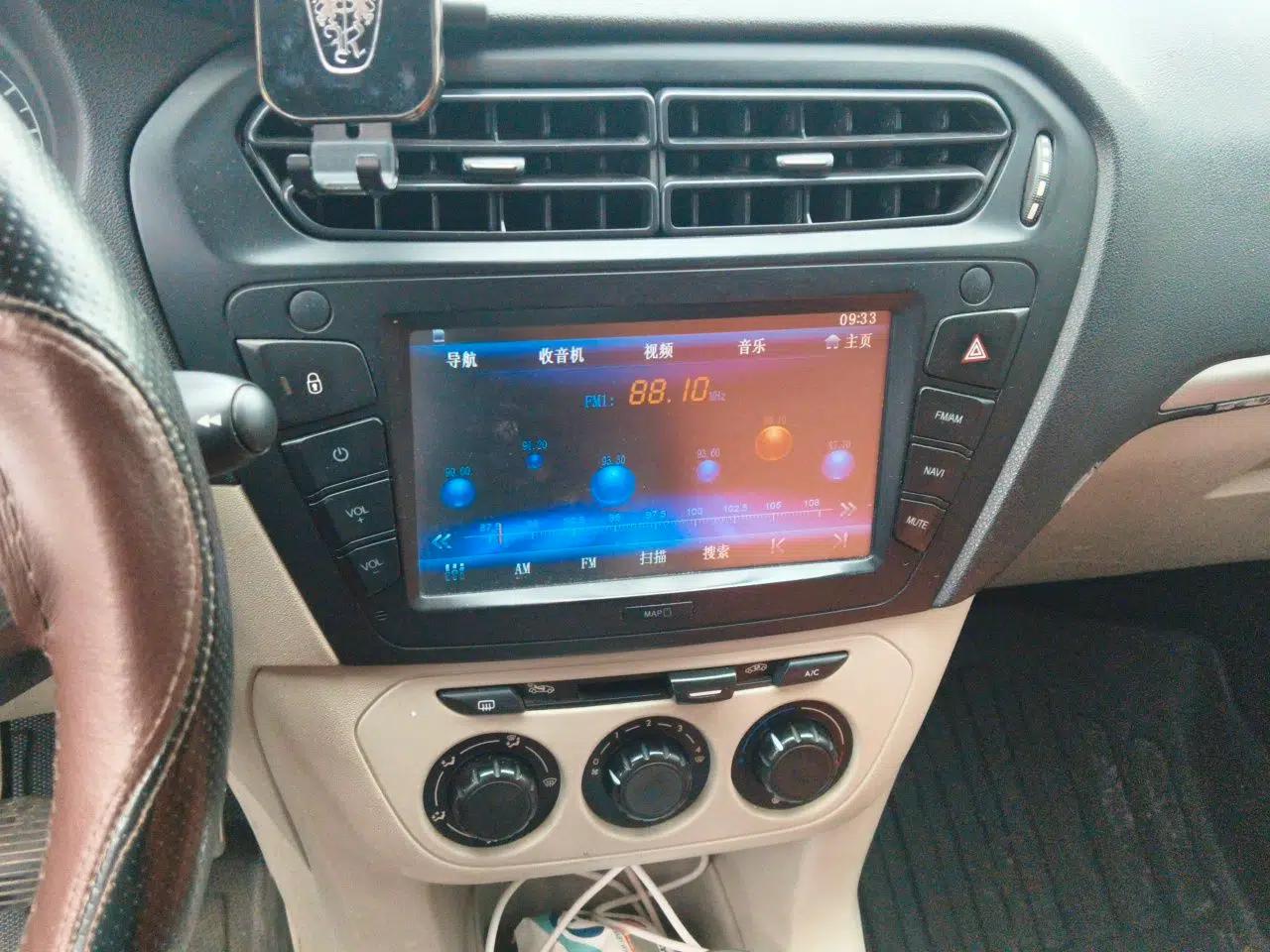 Peugeot 301 2014 1.6L Automatic Comfort Edition — миниатюра 17