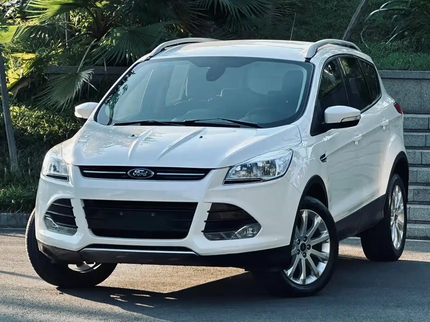 Ford Kuga 2013 1.6L GTDi 2WD Comfort Model — миниатюра 1
