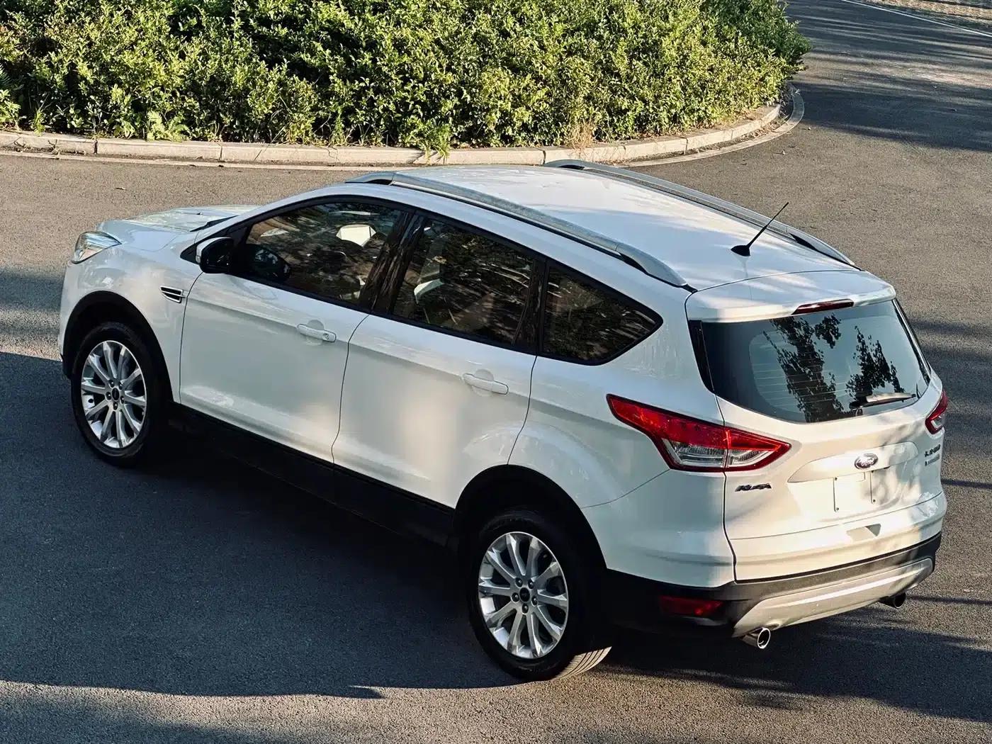 Ford Kuga 2013 1.6L GTDi 2WD Comfort Model — миниатюра 4