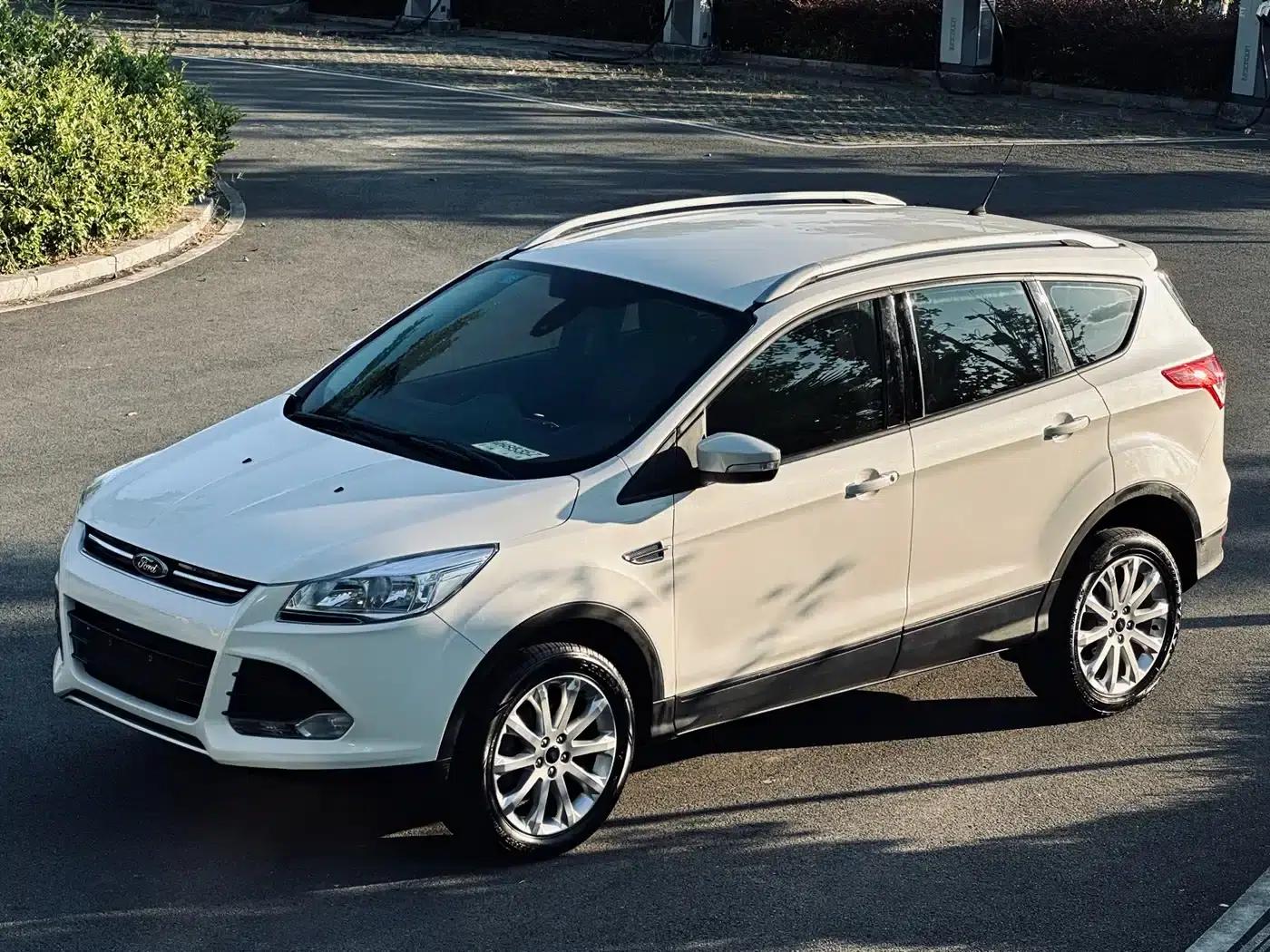 Ford Kuga 2013 1.6L GTDi 2WD Comfort Model — миниатюра 6