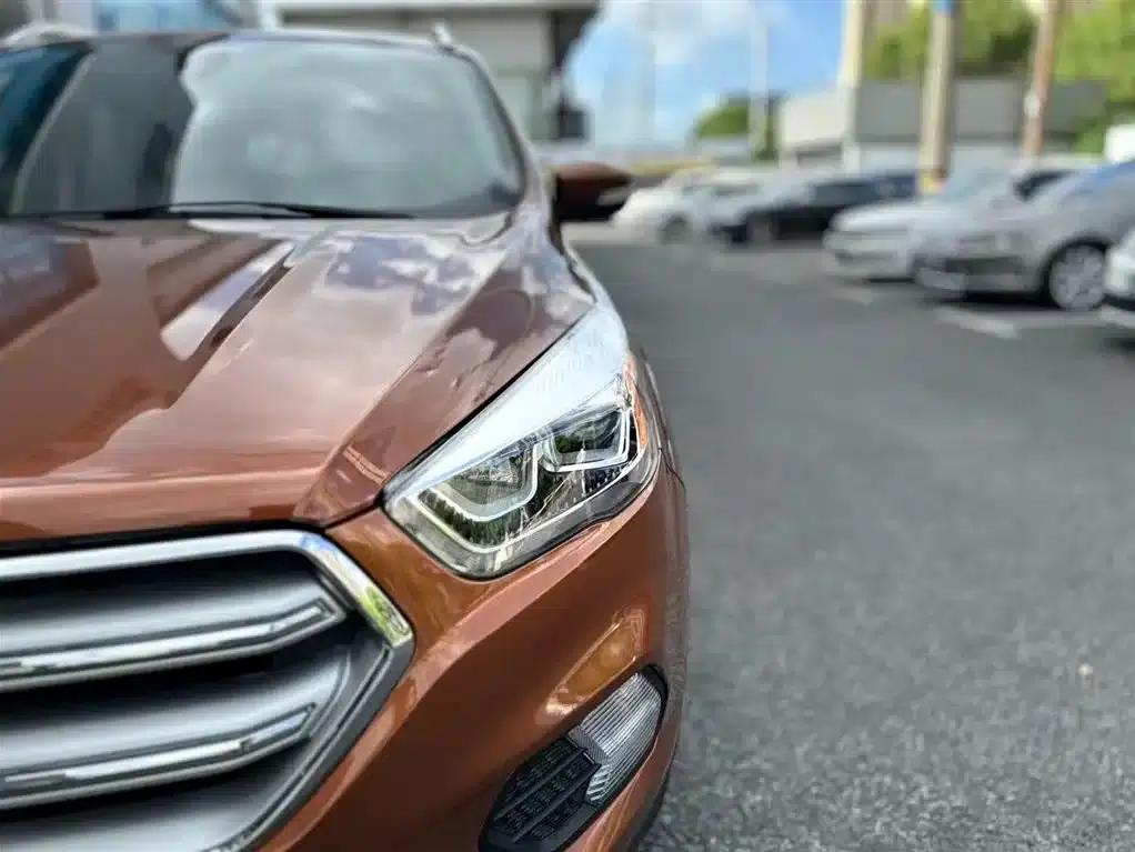 2018 Ford Kuga EcoBoost 180 2WD Platinum Edition — миниатюра 3