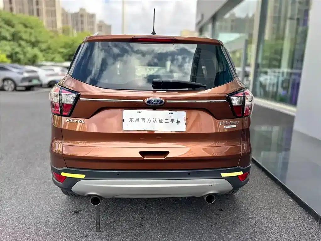 2018 Ford Kuga EcoBoost 180 2WD Platinum Edition — миниатюра 6