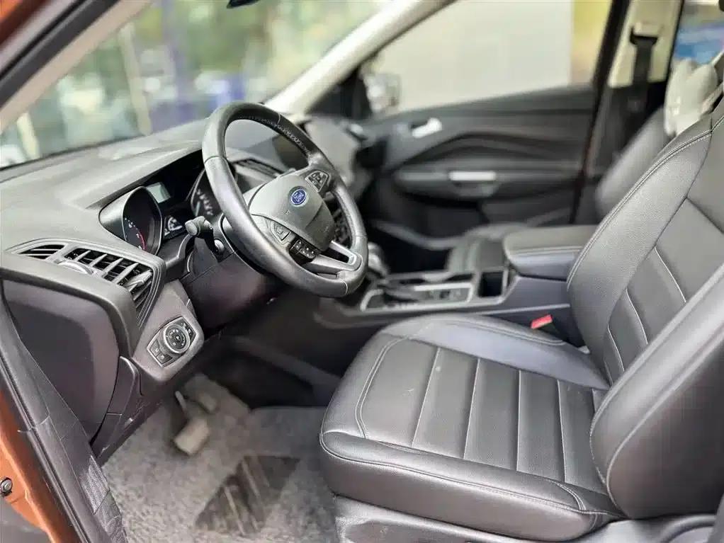 2018 Ford Kuga EcoBoost 180 2WD Platinum Edition — миниатюра 8
