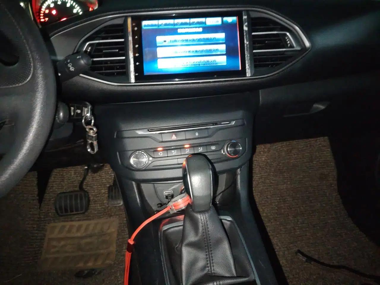 Peugeot 308S 2015 1.2T Automatic Shangchi Edition — миниатюра 13
