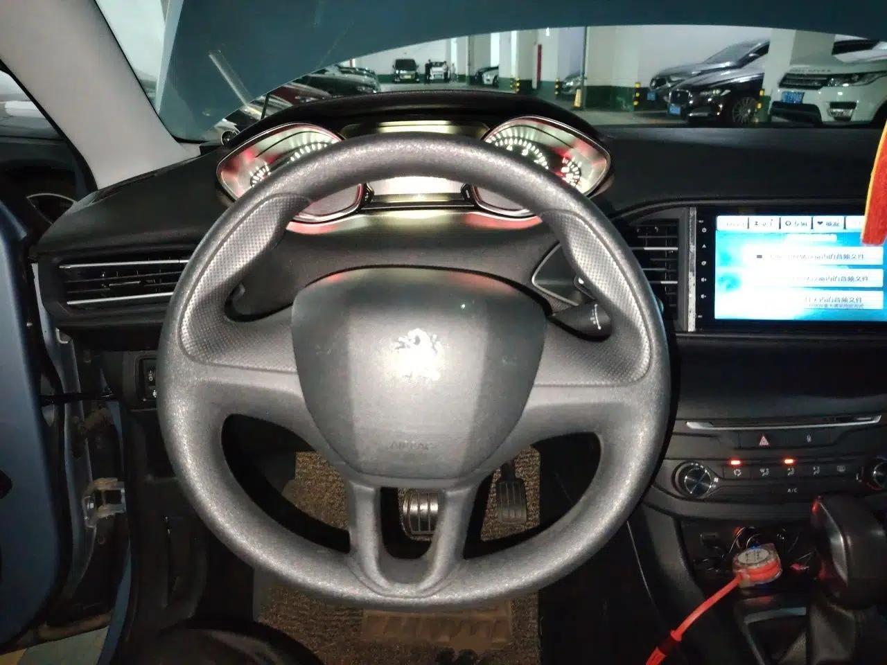 Peugeot 308S 2015 1.2T Automatic Shangchi Edition — миниатюра 10