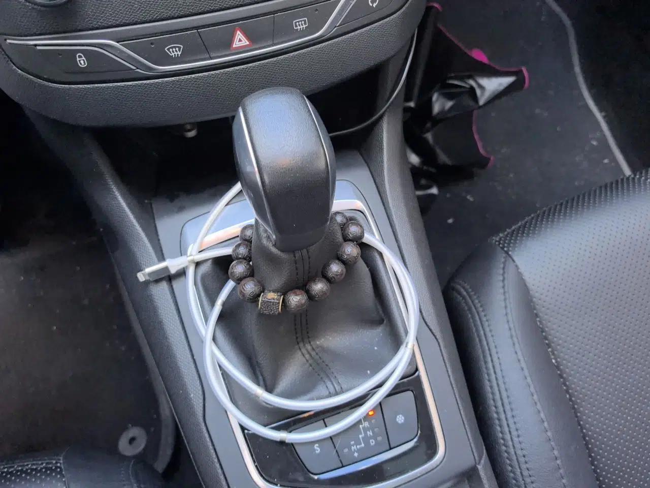 Peugeot 308S 2015 1.2T Automatic Jingchi Edition — миниатюра 14
