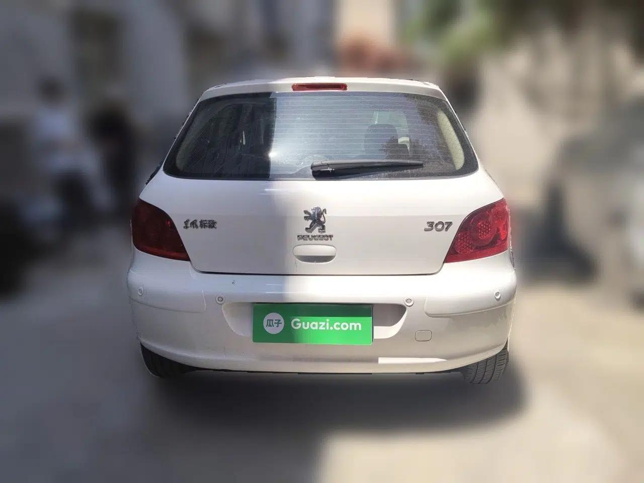 Peugeot 307 2013 Hatchback 1.6L Manual Comfort Edition — миниатюра 5