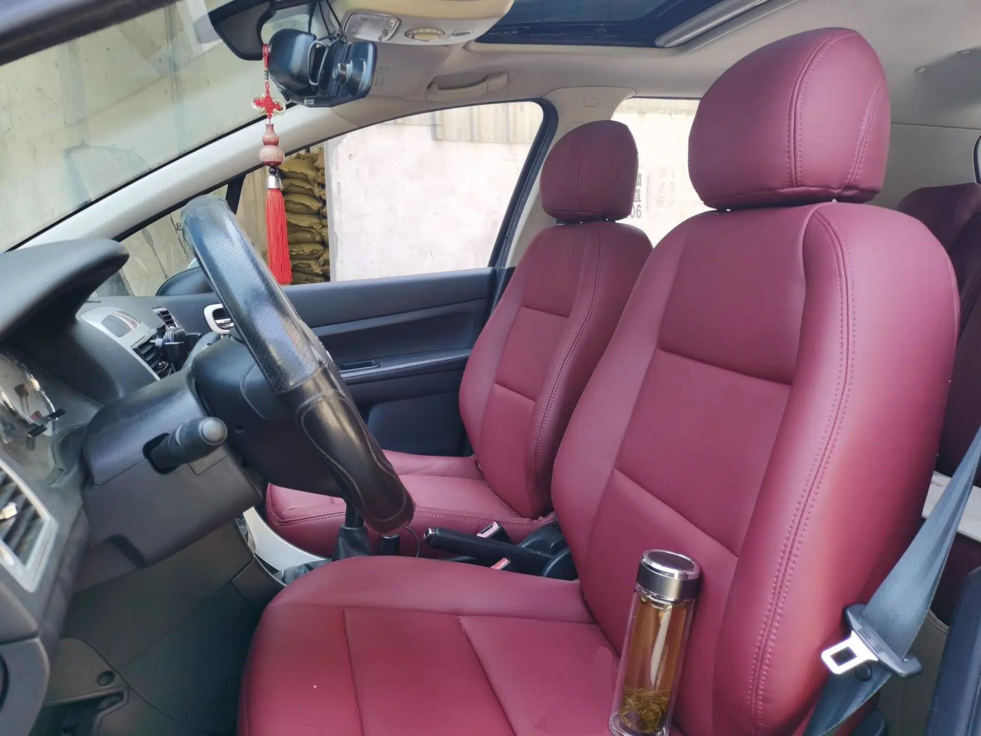 Peugeot 307 2012 Hatchback 1.6L Manual Comfort Edition — миниатюра 15
