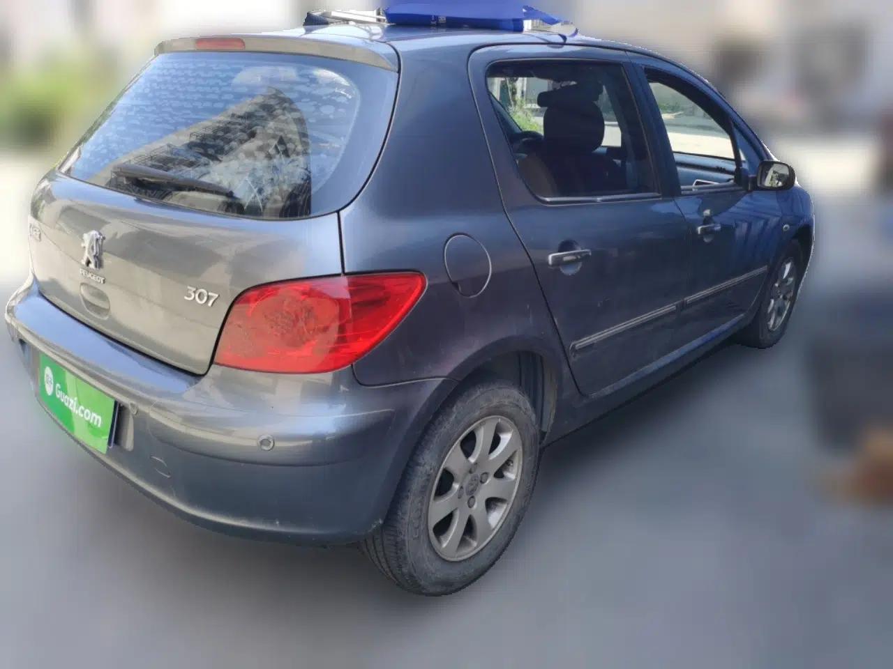 Peugeot 307 2012 Hatchback 1.6L Manual Comfort Edition — миниатюра 6