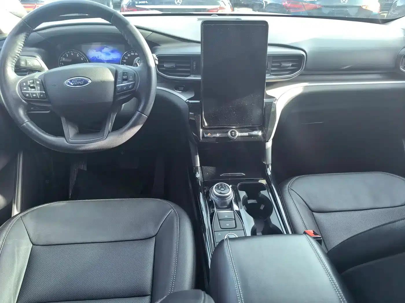 Explorer 2020 EcoBoost 285 4WD Fashion Edition 6-seater — миниатюра 9