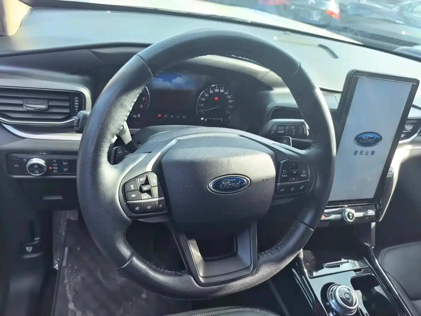 Explorer 2020 EcoBoost 285 4WD Fashion Edition 6-seater — миниатюра 10