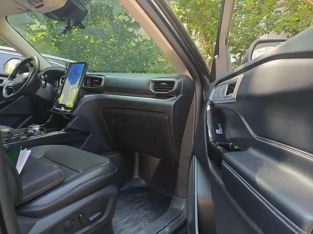 2020 Ford Explorer EcoBoost 285 Rear-Wheel Drive Fashion Edition 7-Seater — миниатюра 20
