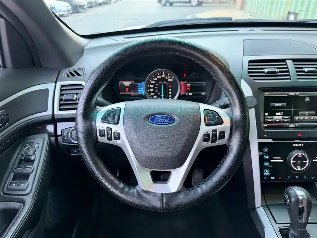 2013 Explorer 3.5L Premium (Imported) — миниатюра 5