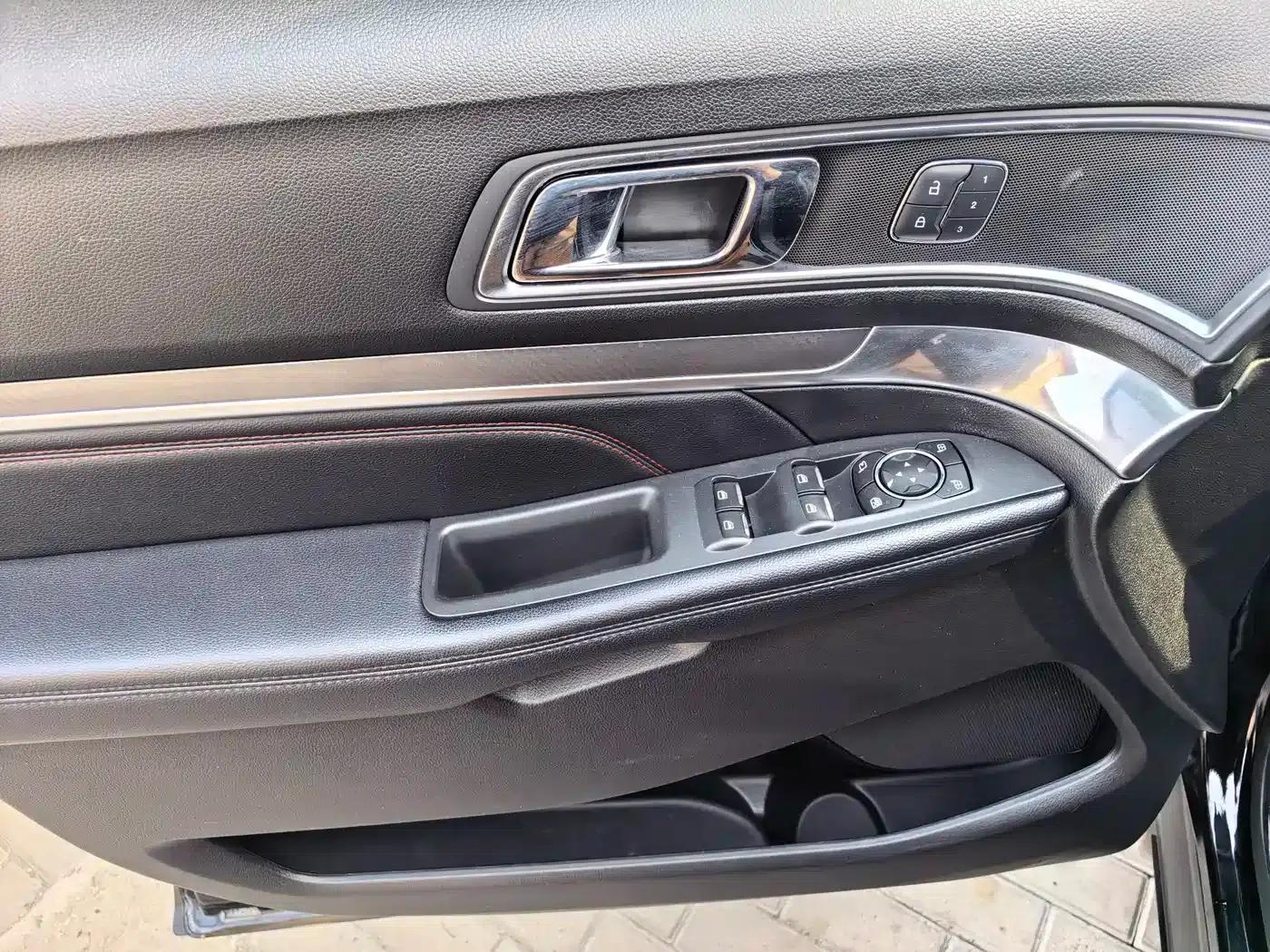 2016 Explorer 3.5T Sport Edition (Imported) — миниатюра 12