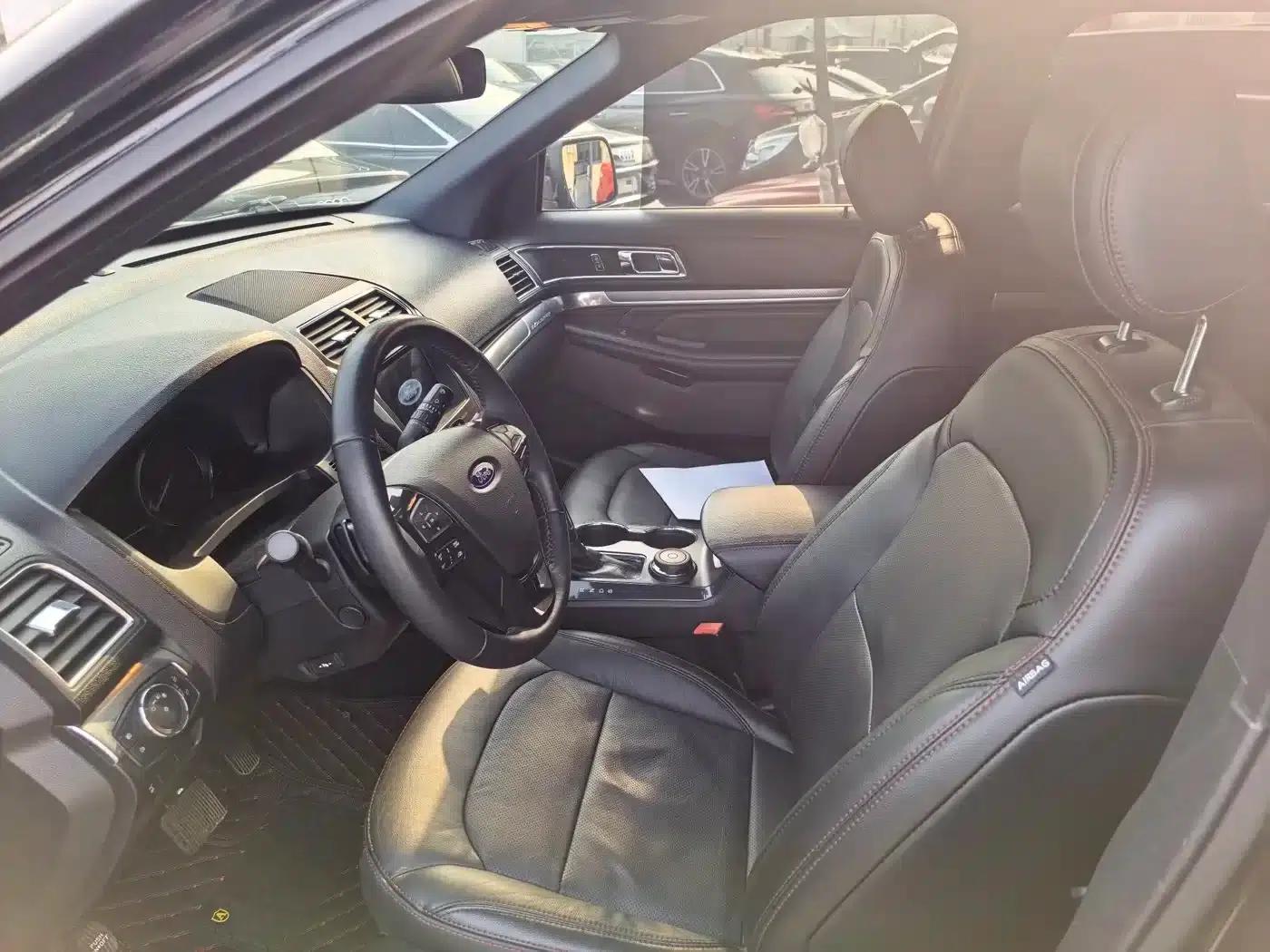 2016 Explorer 3.5T Sport Edition (Imported) — миниатюра 6