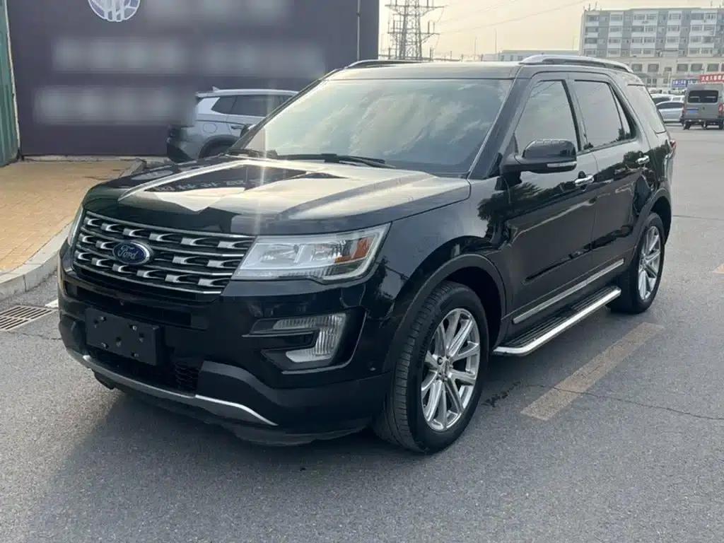 2017 Explorer 2.3T Elite Edition (Imported) — миниатюра 1