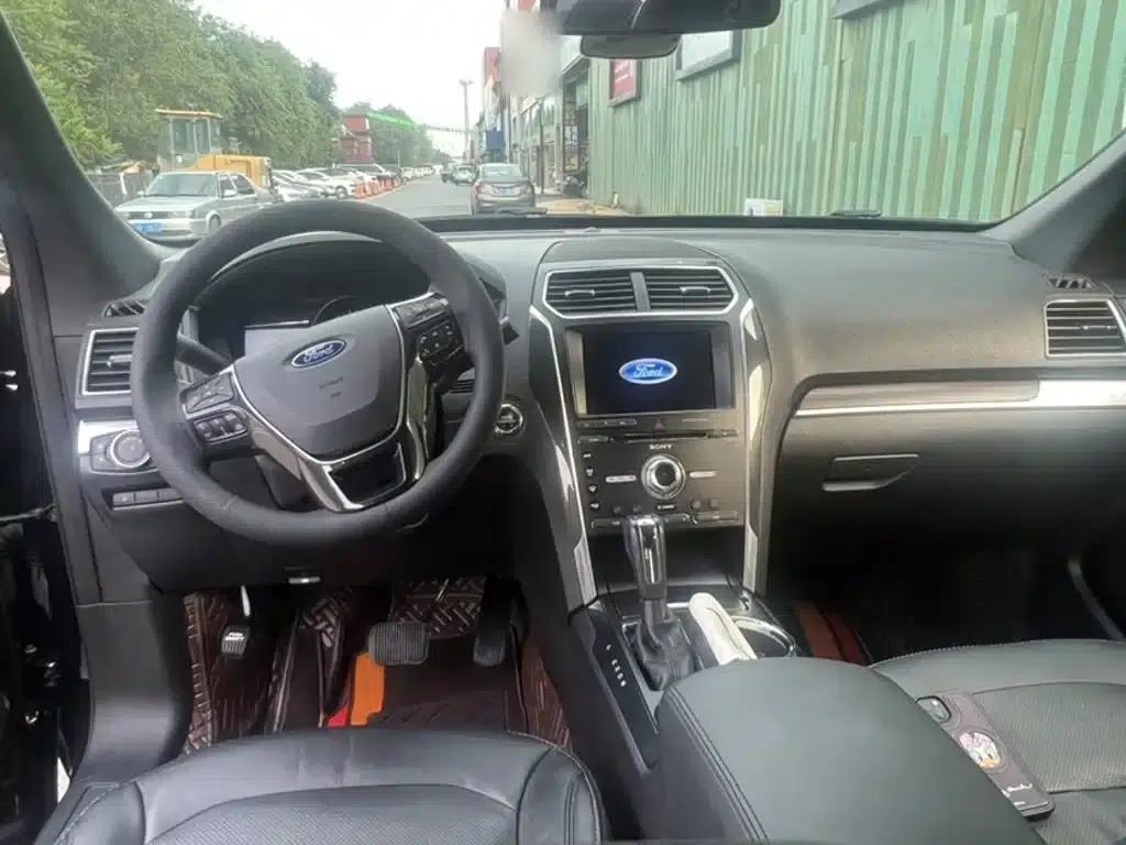 2017 Explorer 2.3T Elite Edition (Imported) — миниатюра 8