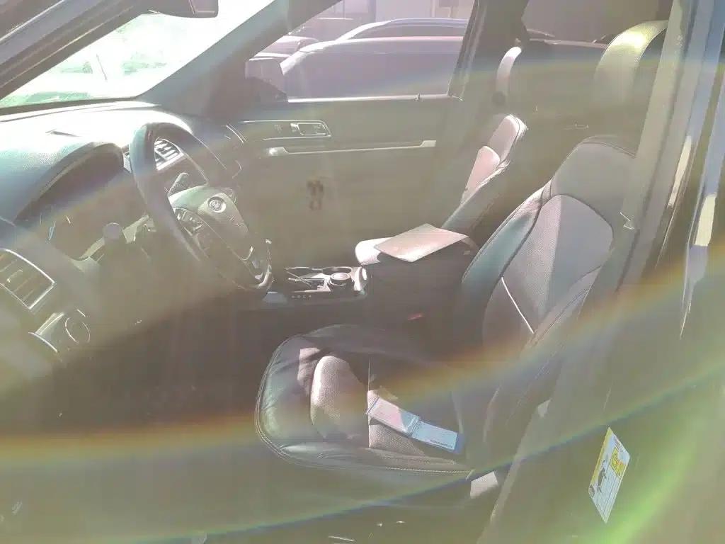 2017 Explorer 2.3T Elite Edition (Imported) — миниатюра 15