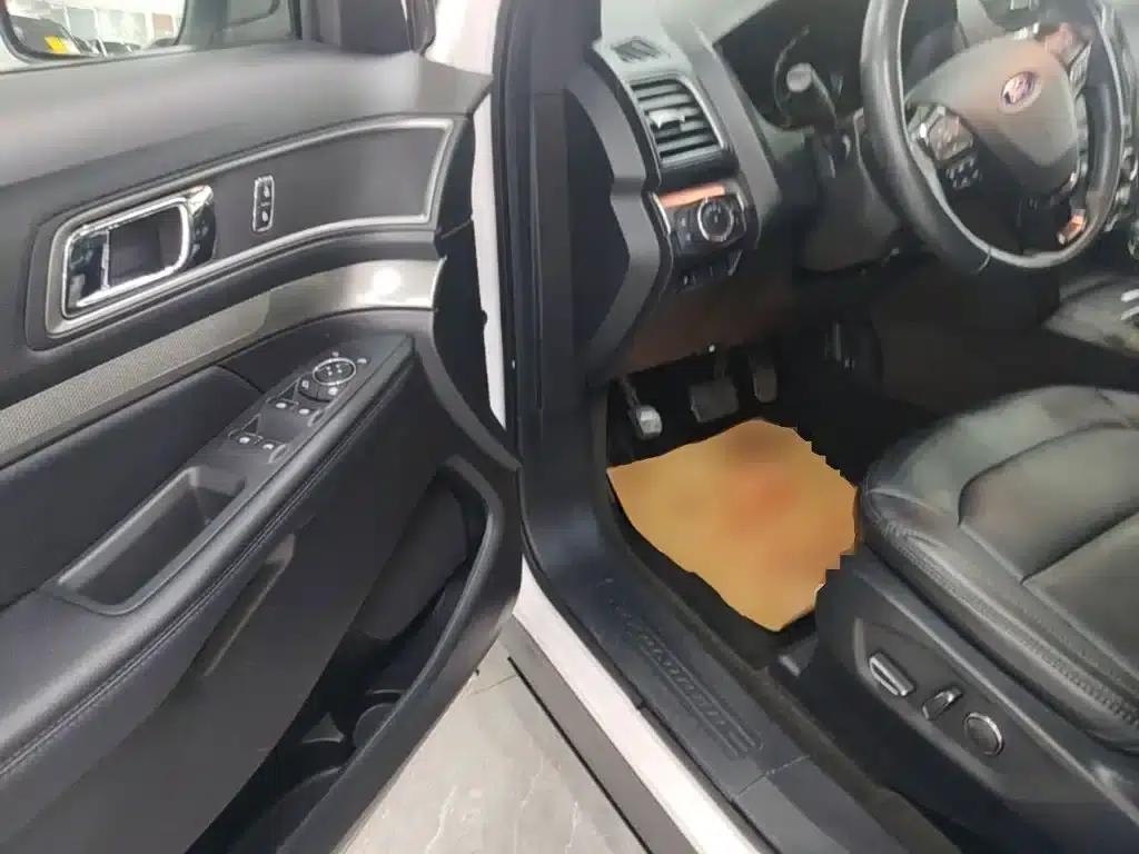 2017 Explorer 2.3T Fashion Edition (Imported) — миниатюра 16