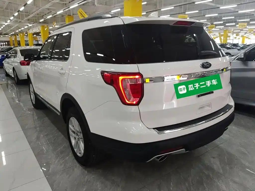 2017 Explorer 2.3T Fashion Edition (Imported) — миниатюра 5