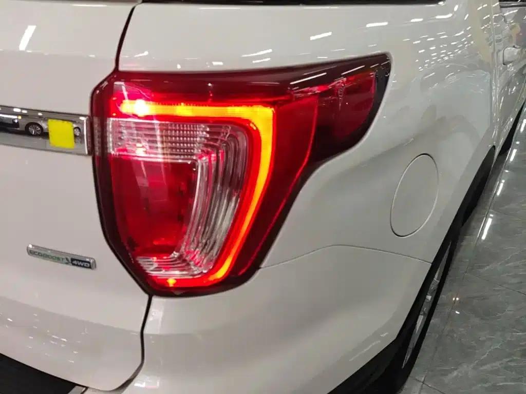 2017 Explorer 2.3T Fashion Edition (Imported) — миниатюра 8