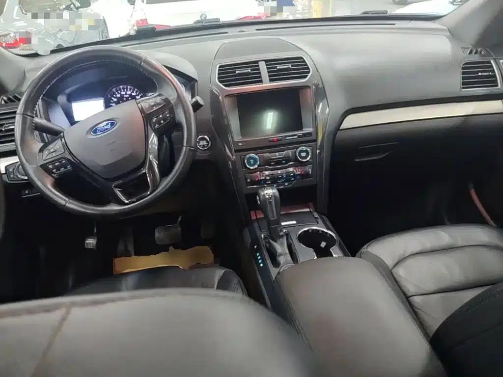 2017 Explorer 2.3T Fashion Edition (Imported) — миниатюра 10