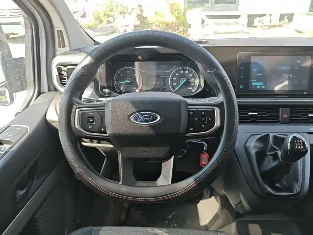Ford Transit 2023 2.0T Diesel Manual Multi-functional Commercial Vehicle, Short Wheelbase, Low Roof, 5/6 Seats — миниатюра 11
