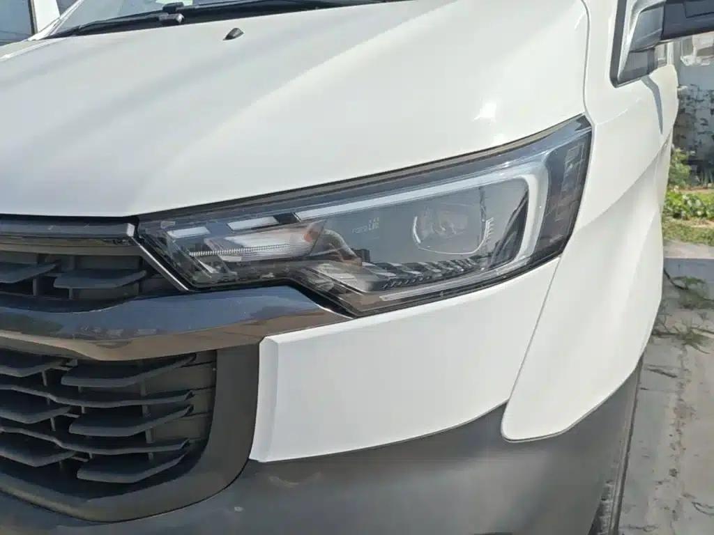Ford Transit 2023 2.0T Diesel Manual Multi-functional Commercial Vehicle, Short Wheelbase, Low Roof, 5/6 Seats — миниатюра 24