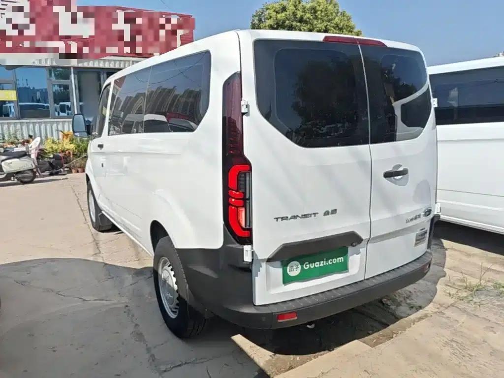 Ford Transit 2023 2.0T Diesel Manual Multi-functional Commercial Vehicle, Short Wheelbase, Low Roof, 5/6 Seats — миниатюра 5