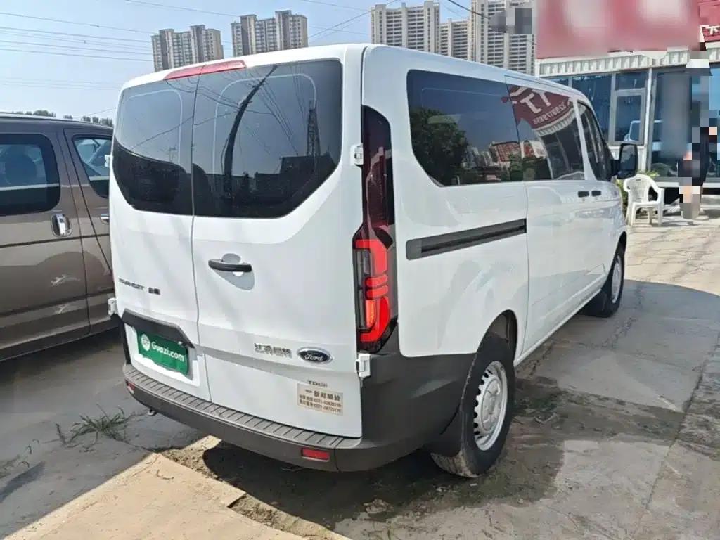 Ford Transit 2023 2.0T Diesel Manual Multi-functional Commercial Vehicle, Short Wheelbase, Low Roof, 5/6 Seats — миниатюра 7