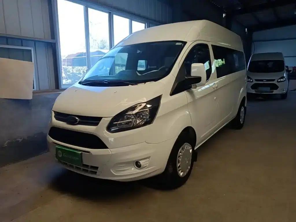 Ford Transit 2019 2.0T Diesel Commercial Vehicle, Mid-Wheelbase, Mid-Roof, 9-Seater, China VI Emission Standard — миниатюра 1