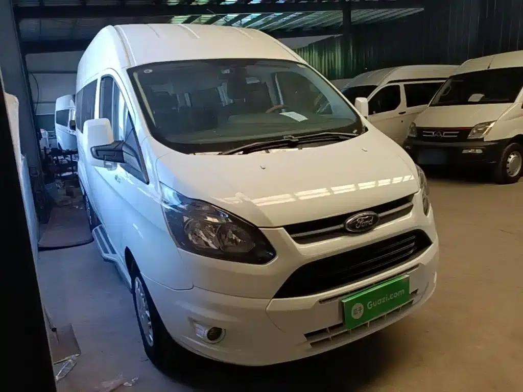 Ford Transit 2019 2.0T Diesel Commercial Vehicle, Mid-Wheelbase, Mid-Roof, 9-Seater, China VI Emission Standard — миниатюра 4
