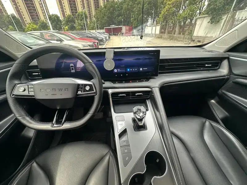 Roewe RX5 2023 Flagship Smart Driving Edition — миниатюра 10