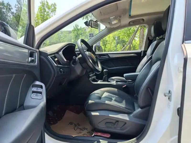 Roewe RX5 2016 20T 2WD Manual Flagship Edition — миниатюра 13