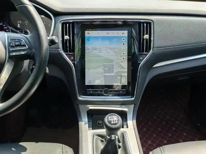 Roewe RX5 2016 20T 2WD Manual Flagship Edition — миниатюра 10