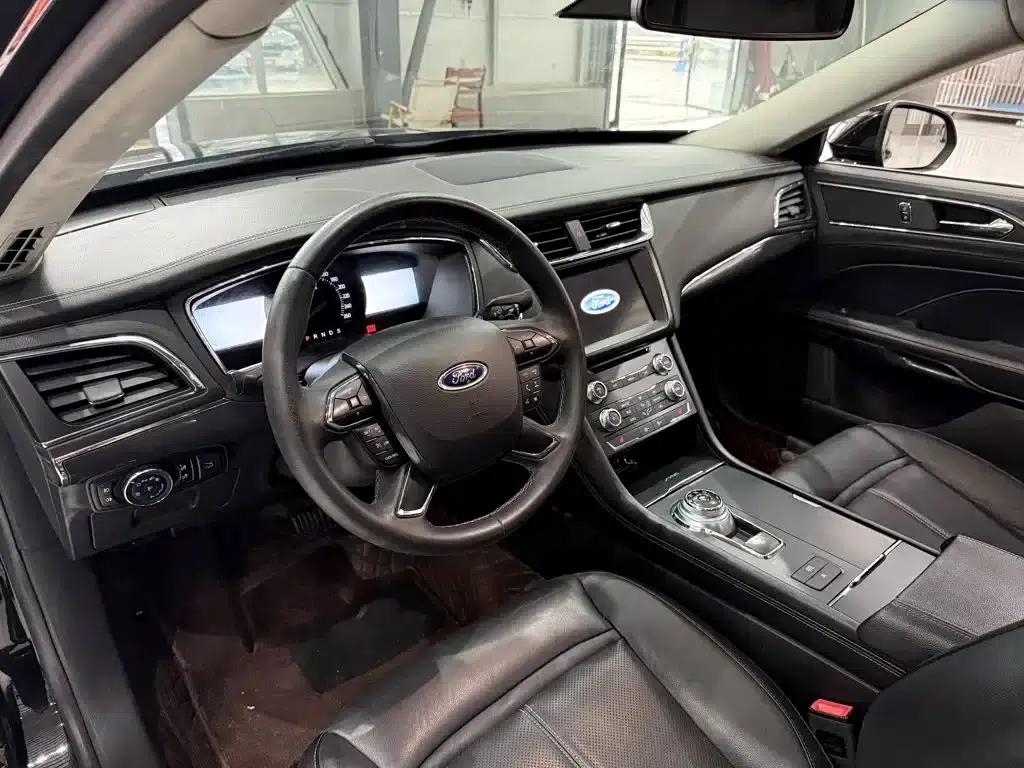 2017 Taurus EcoBoost 180 Luxury — миниатюра 11