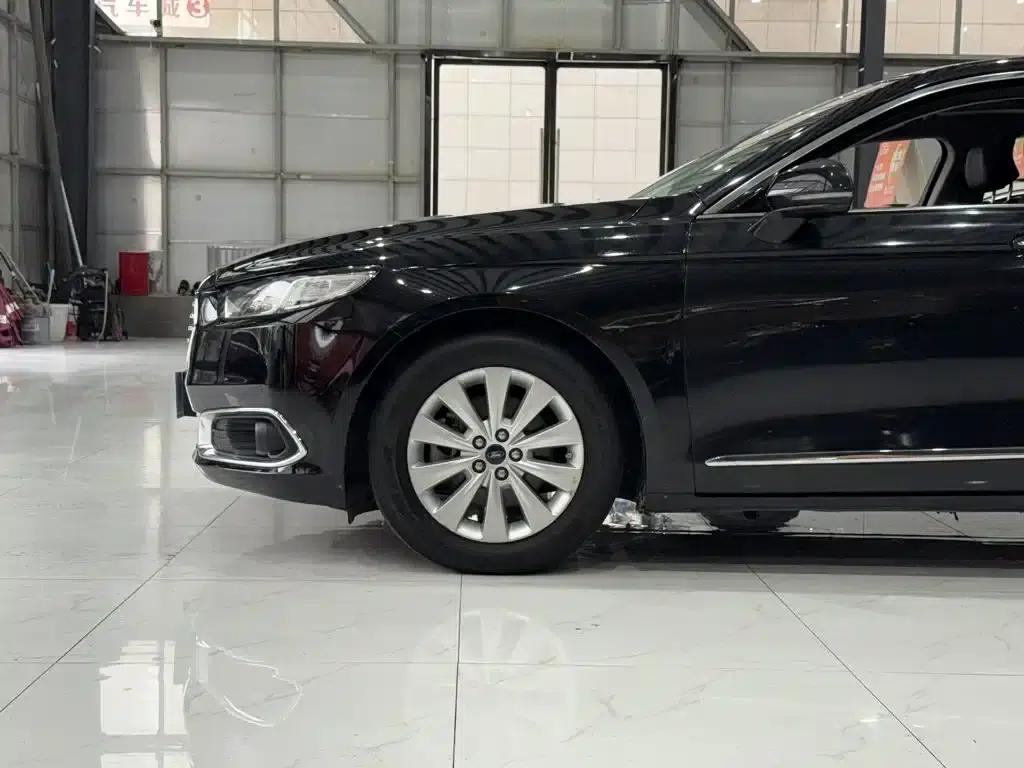 2017 Taurus EcoBoost 180 Luxury — миниатюра 12