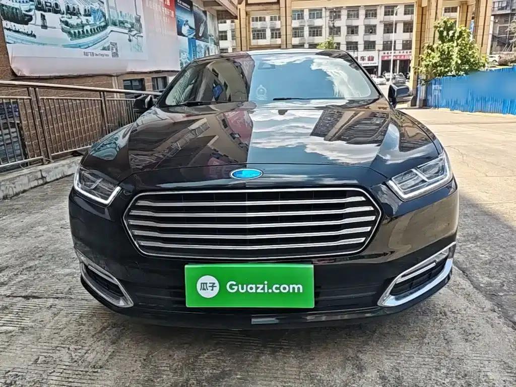 2015 Taurus EcoBoost 245 Fashion Edition — миниатюра 3