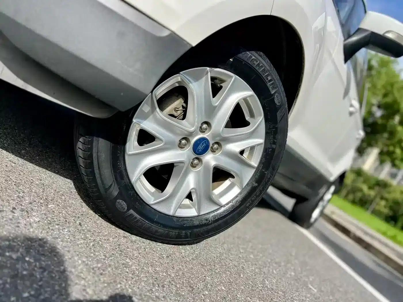 EcoSport 2013 1.5L Automatic Fashion Edition — миниатюра 9