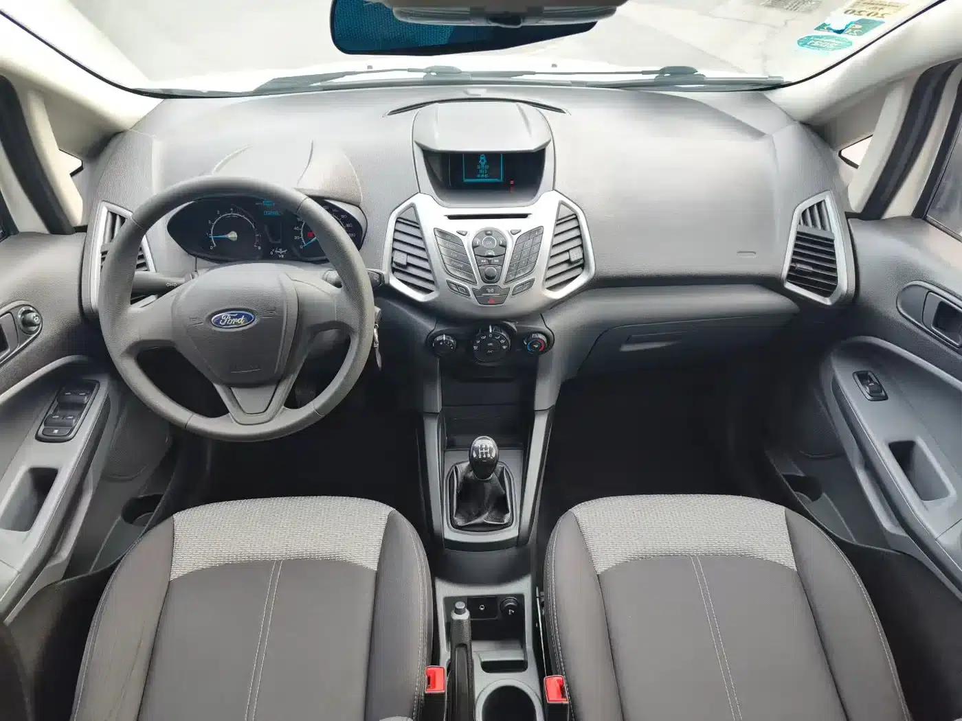 EcoSport 2013 1.5L Manual Comfort Model — миниатюра 5