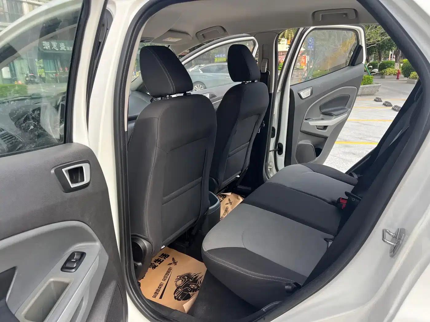 EcoSport 2016 1.5L Automatic Sport Classic Edition — миниатюра 9
