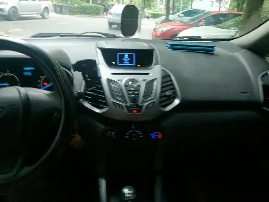 EcoSport 2013 1.5L Manual Comfort Model — миниатюра 13
