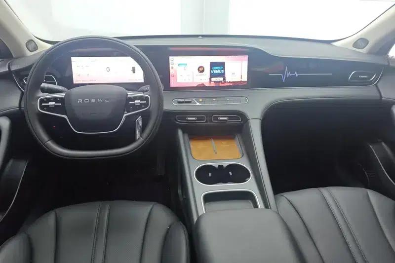 Roewe D7 DMH 2025 125 World Champion Edition — миниатюра 13