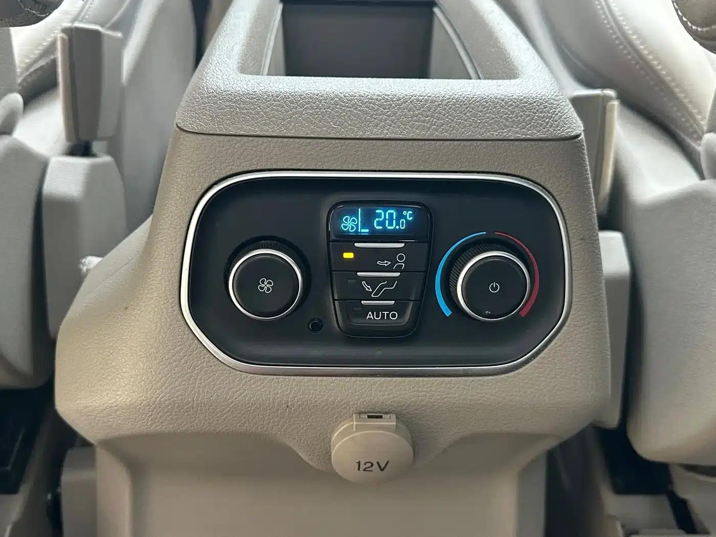 Tourneo 2017 2.0T Automatic Elite Edition — миниатюра 10