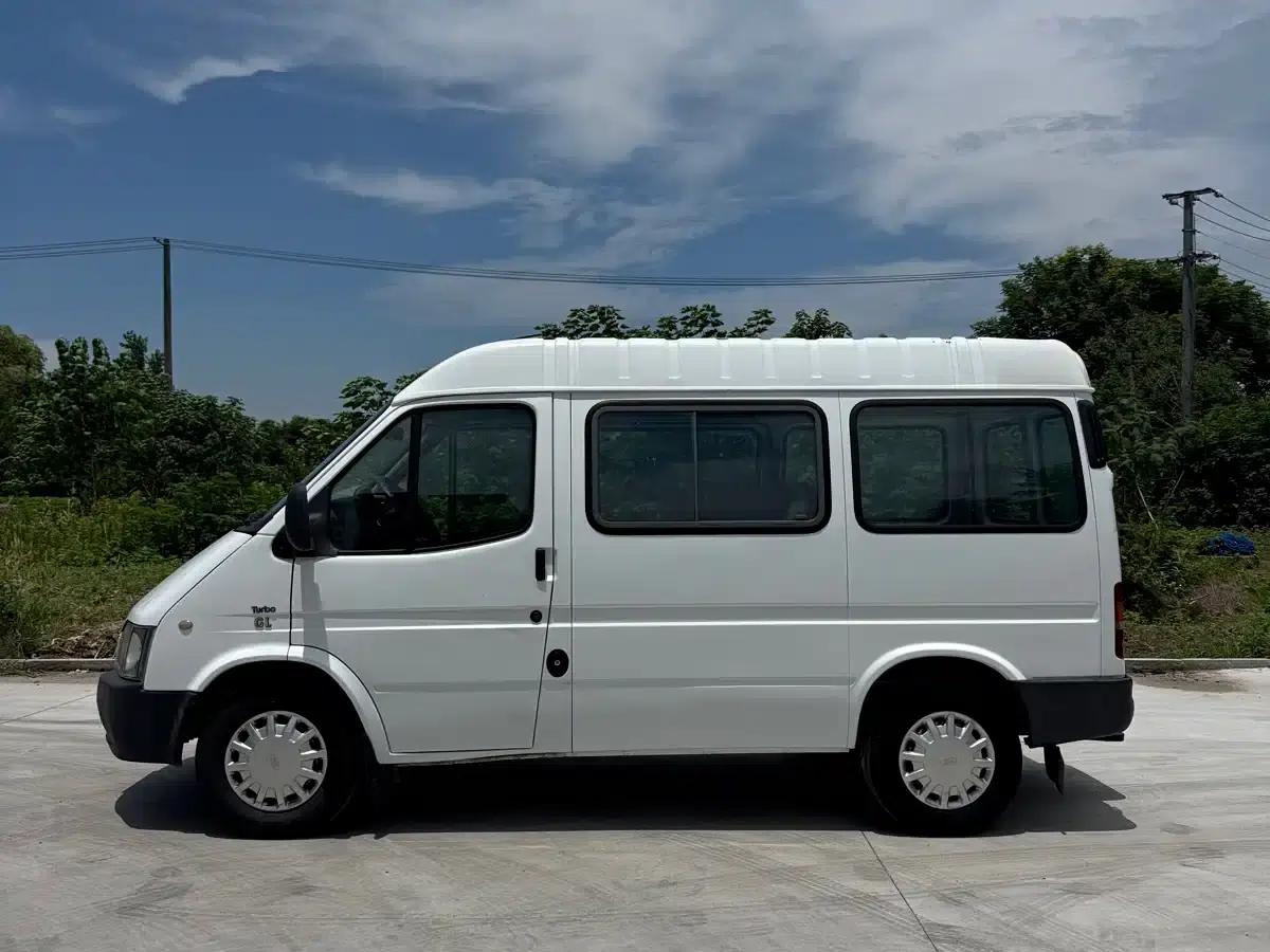 Classic Ford Transit 2016 2.8T Diesel Short Wheelbase 6-Seat Mid-Roof Multi-Purpose Vehicle JX493ZLQ4 — миниатюра 3