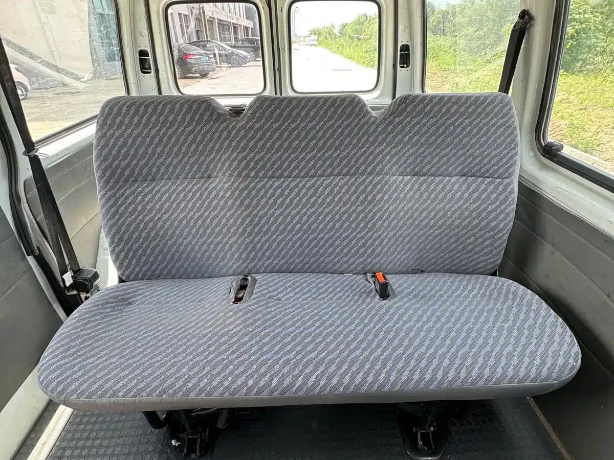 Classic Ford Transit 2016 2.8T Diesel Short Wheelbase 6-Seat Mid-Roof Multi-Purpose Vehicle JX493ZLQ4 — миниатюра 9