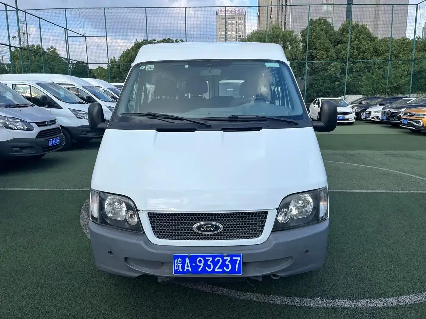 Classic Ford Transit 2013 2.8T Diesel Standard Short Wheelbase Mid-Roof JX493ZLQ4 — миниатюра 2